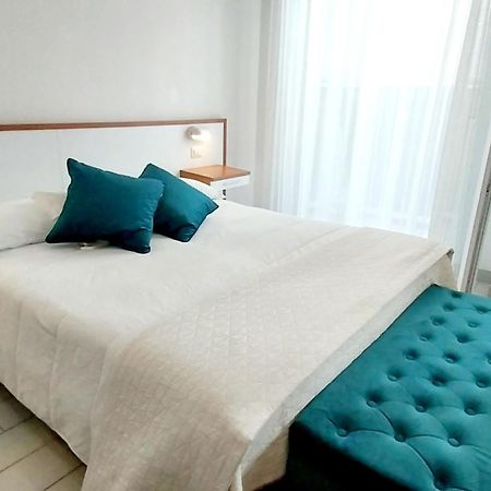 Hotel Brotas Rimini Exteriör bild