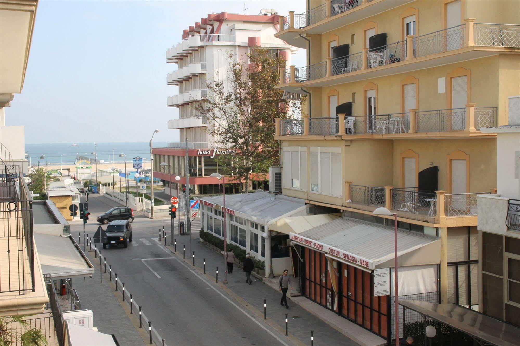 Hotel Brotas Rimini Exteriör bild